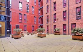 Vibrant Rooms For Students Only, Sheffield - Sk